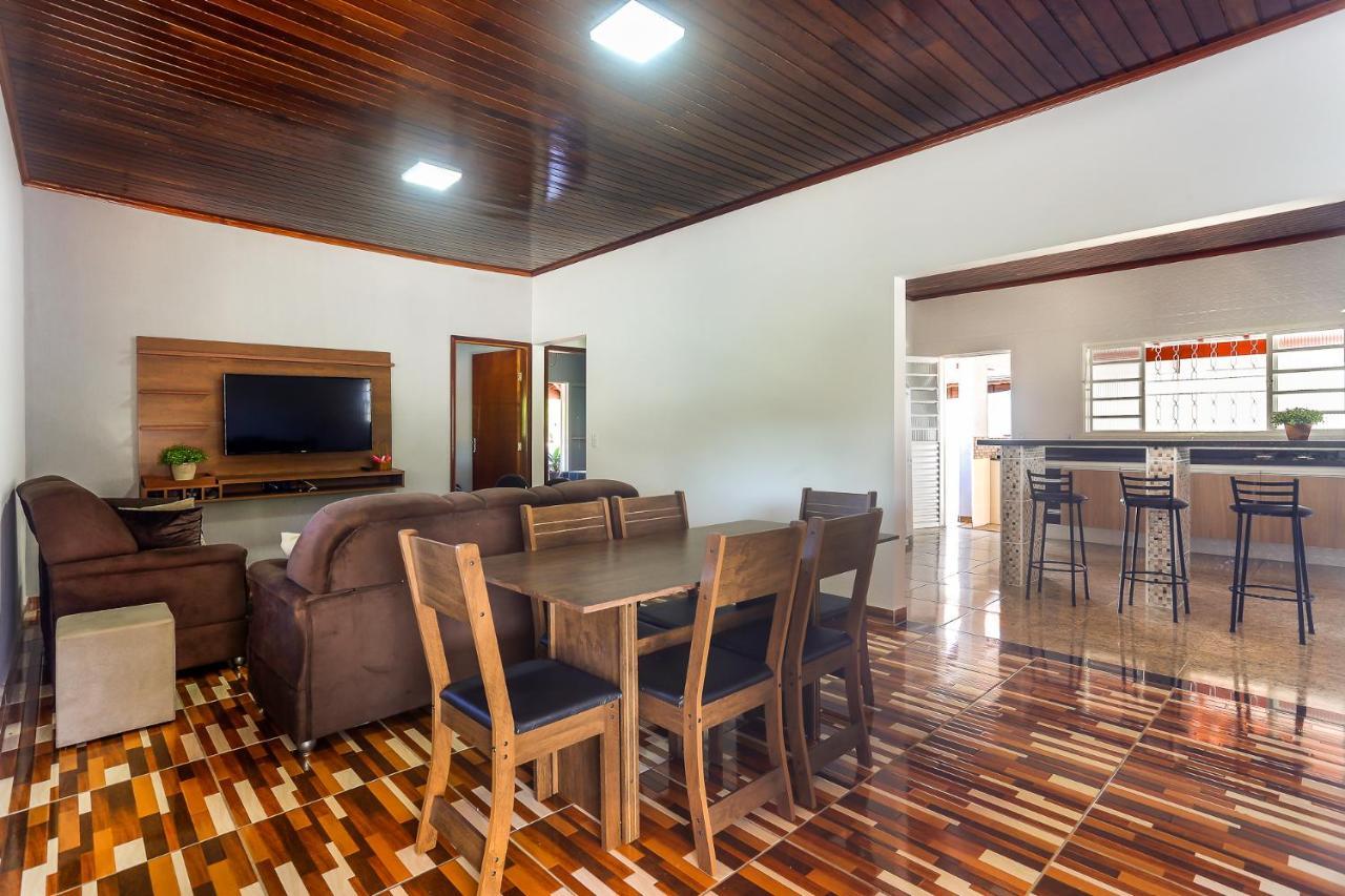 Casa Sao Luis Villa Lindóia Екстериор снимка